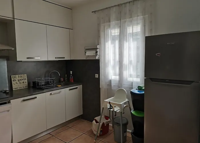 Rez De A 度假居 *